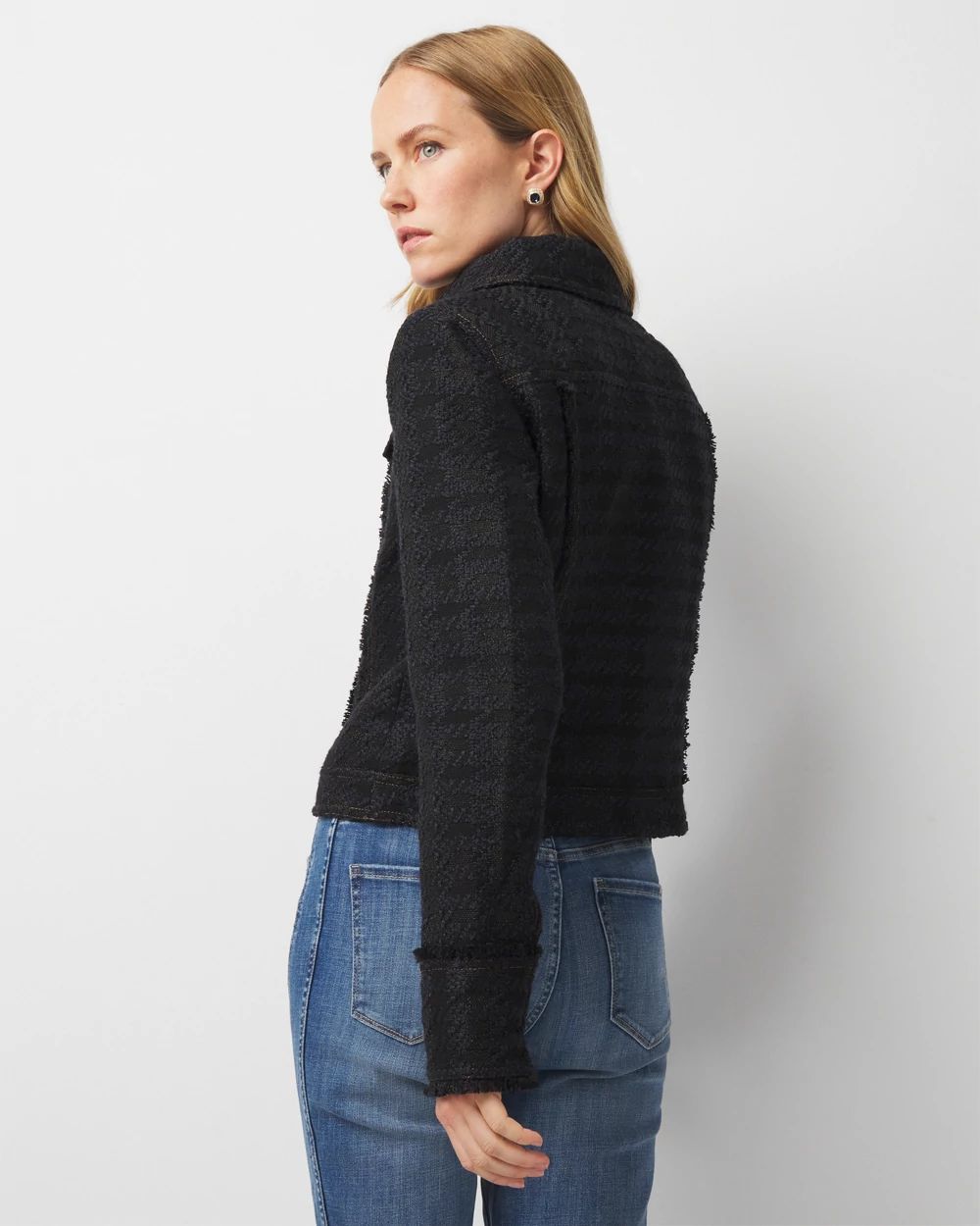 Cropped tweed jacket with contrasting collar :: LICHI